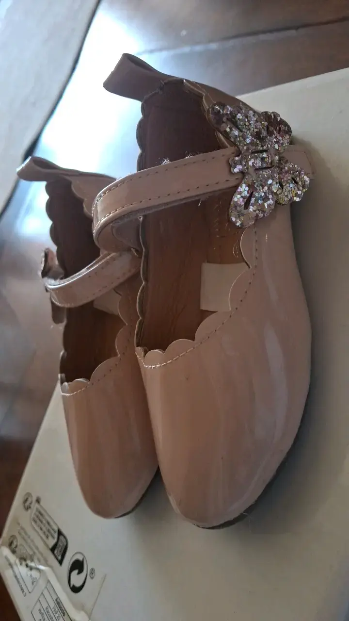 Sandalias para niña con lazo brillantes - 1