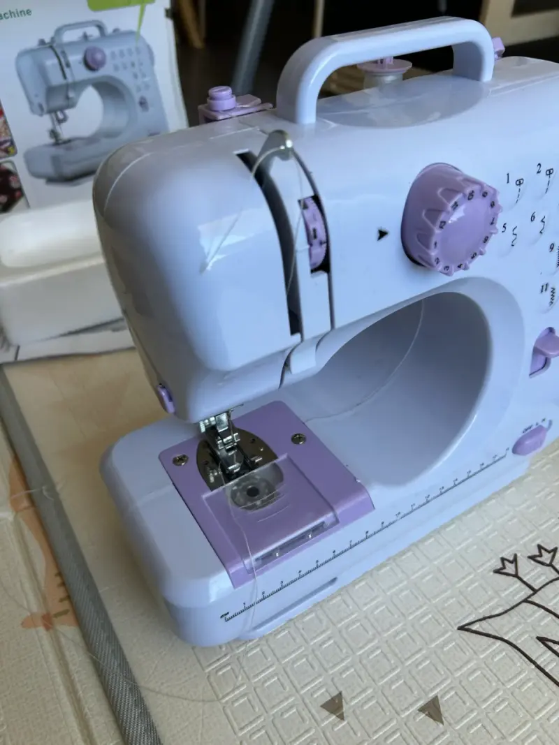 Máquina de Coser Multifuncional Mini SM-505A - 4