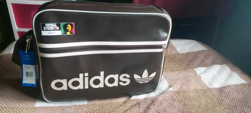 Bolso Adidas Bob Marley edición especial - 1