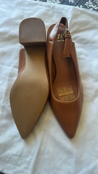 Zapatos de tacón bajo marrones J3 Italia - miniatura 3