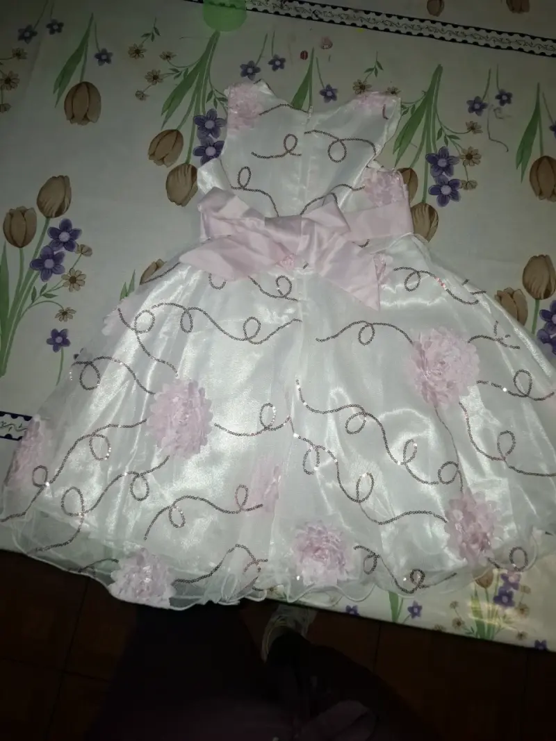 Vestido de niña blanco con flores rosadas - 2