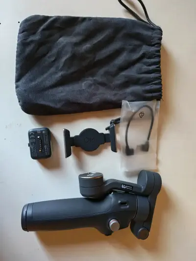 Estabilizador DJI Osmo Mobile 7P para Smartphone - miniatura 2