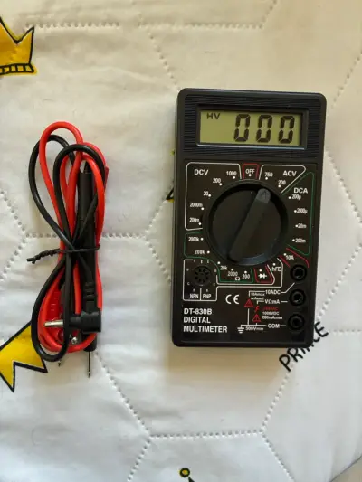 Multímetro digital DT-830B con cables de prueba - miniatura 1