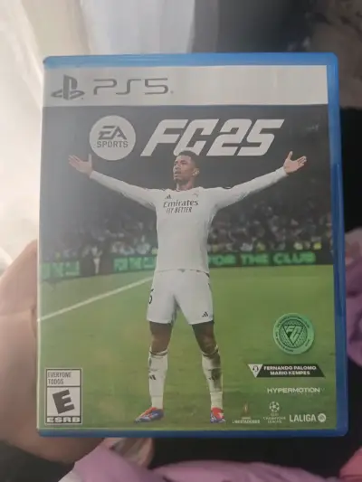 Juego PS5 EA Sports FC 25 en buen estado - miniatura 1