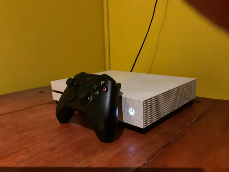 Consola Xbox One S con Control - 1