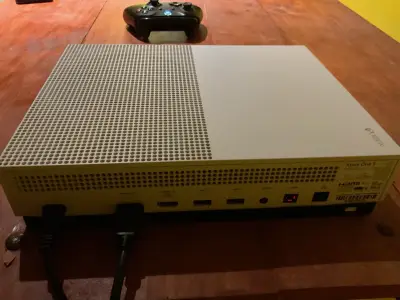 Consola Xbox One S con Control - miniatura 3