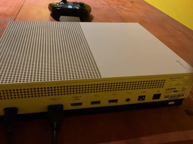Consola Xbox One S con Control - 5