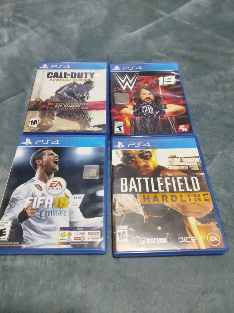 Lote de 4 juegos ps4 - 1