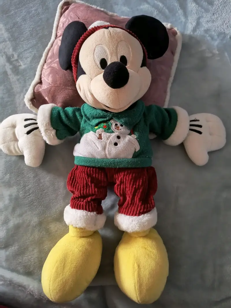 Peluche de Mickey Mouse navideño Disney - 2