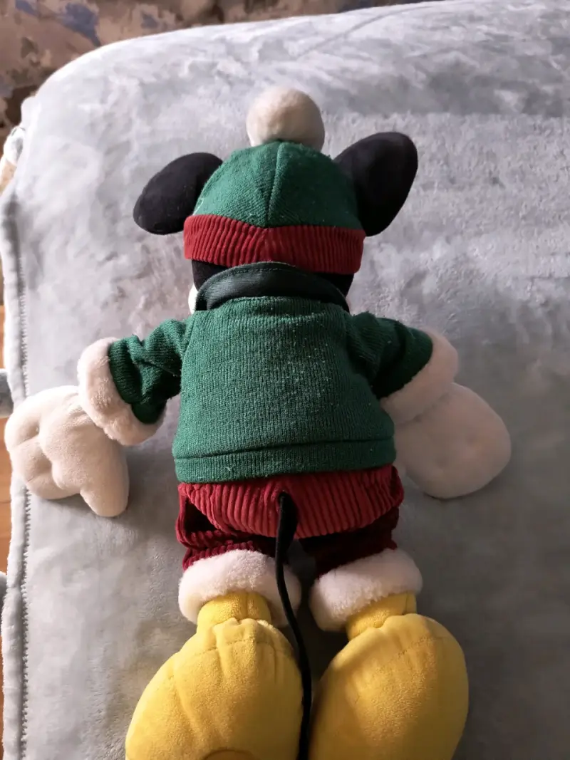 Peluche de Mickey Mouse navideño Disney - 3
