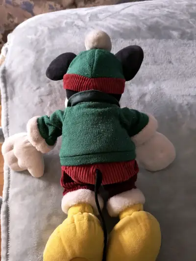 Peluche de Mickey Mouse navideño Disney - miniatura 3