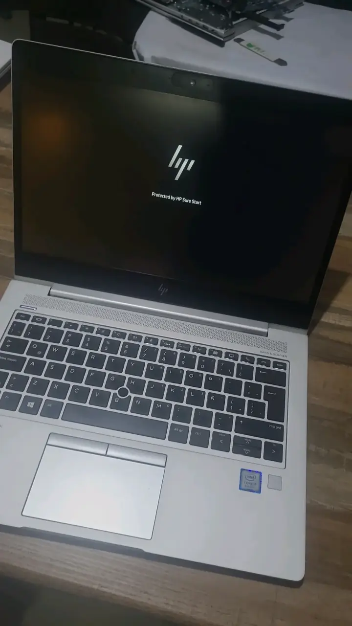Laptop HP EliteBook con Intel Core i7 - 3
