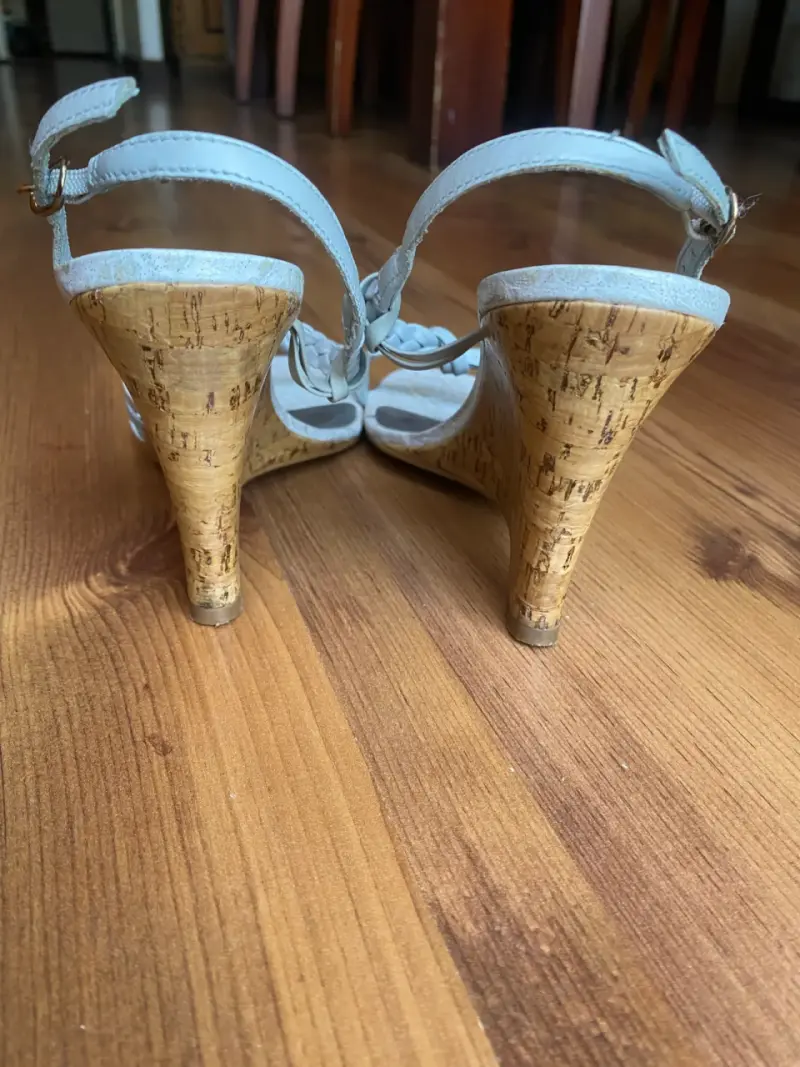 Sandalias de cuña Gracel color gris - 3