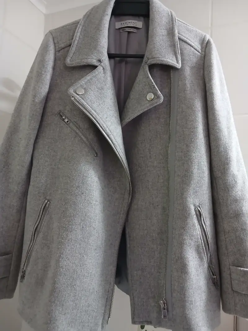 Chaqueta gris de lana Basement - 1