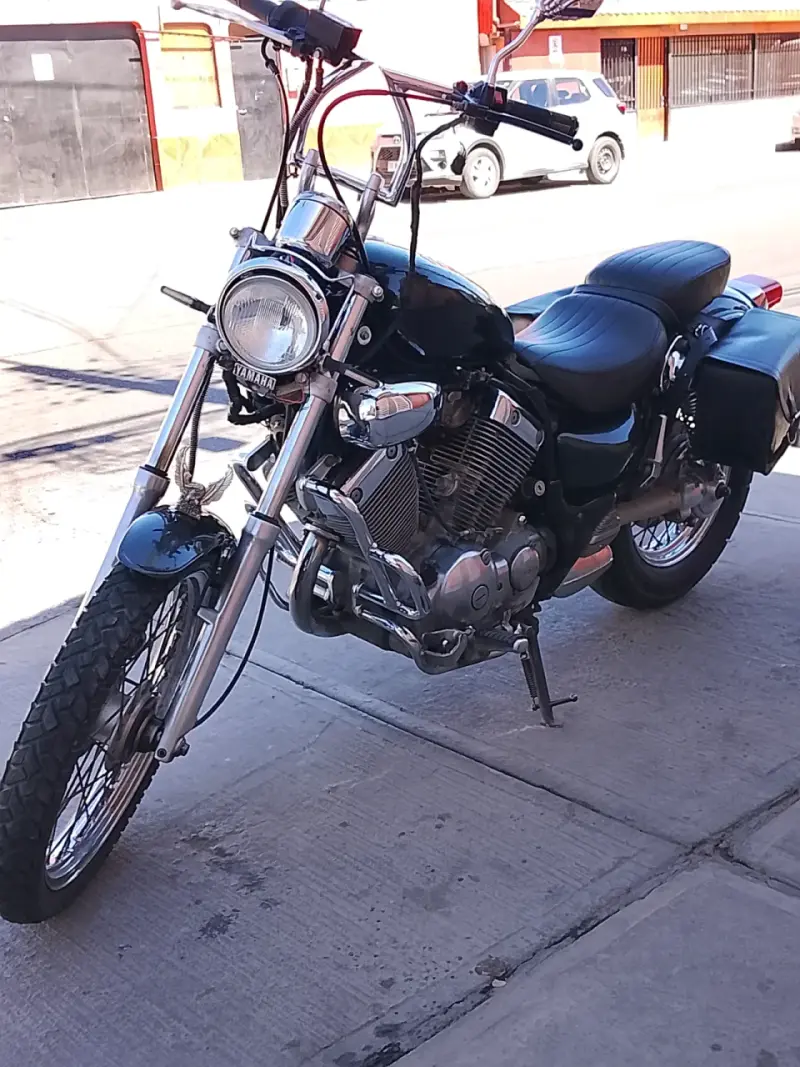 Moto Yamaha Virago 400cc en buen estado - 2