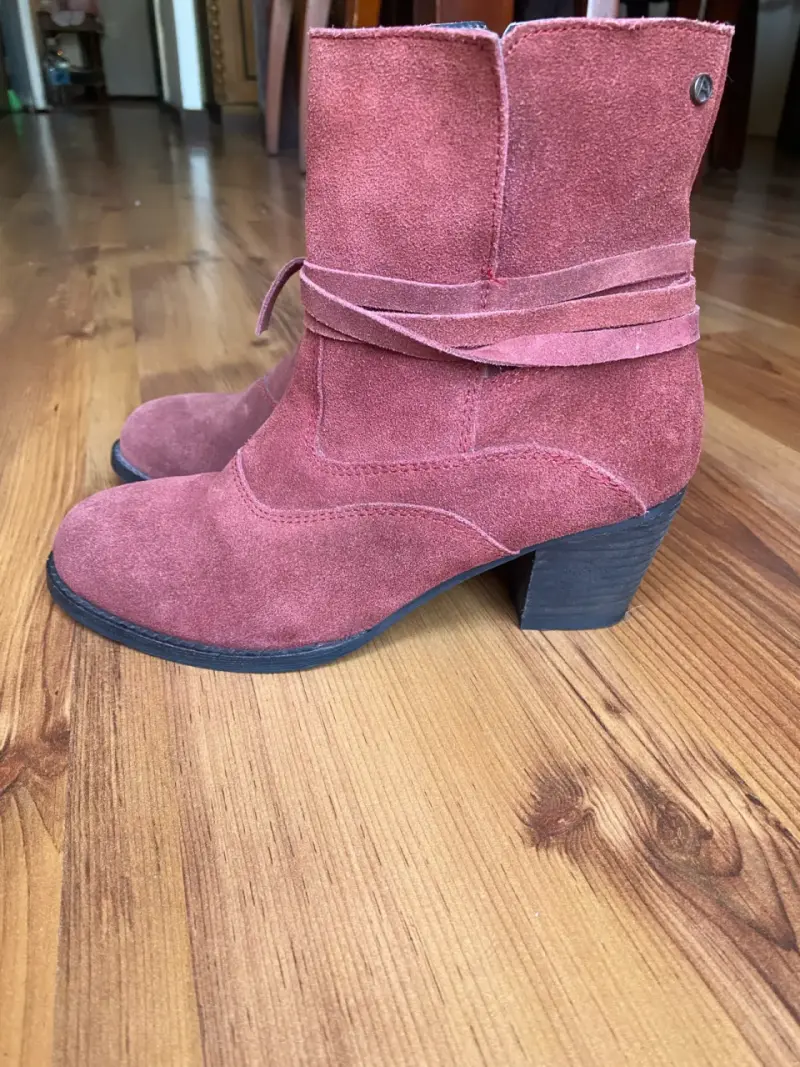 Botines de gamuza rosados con tacón grueso - 5