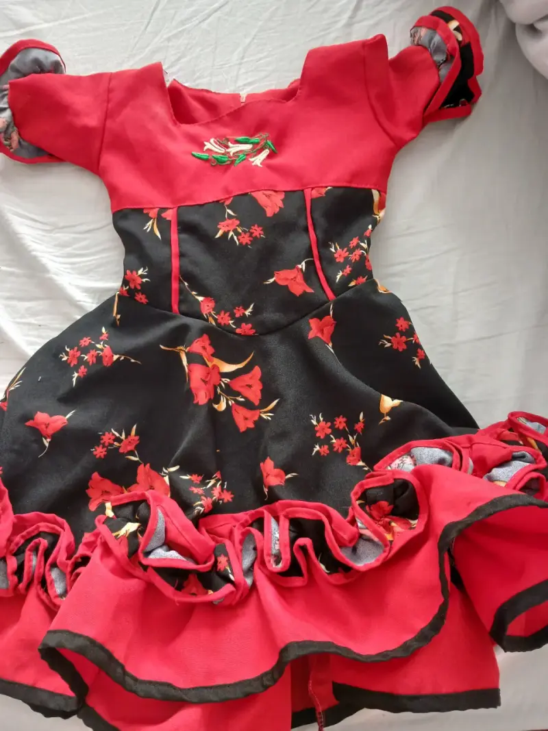 Vestido de niña flamenco rojo y negro - 1