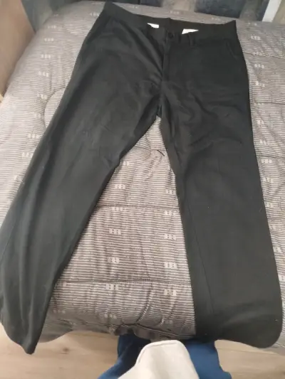Pantalones negros de vestir para hombre - miniatura 2