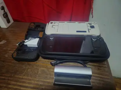 Consola portátil Steam Deck 512gb SSD + 512gb sd - miniatura 1