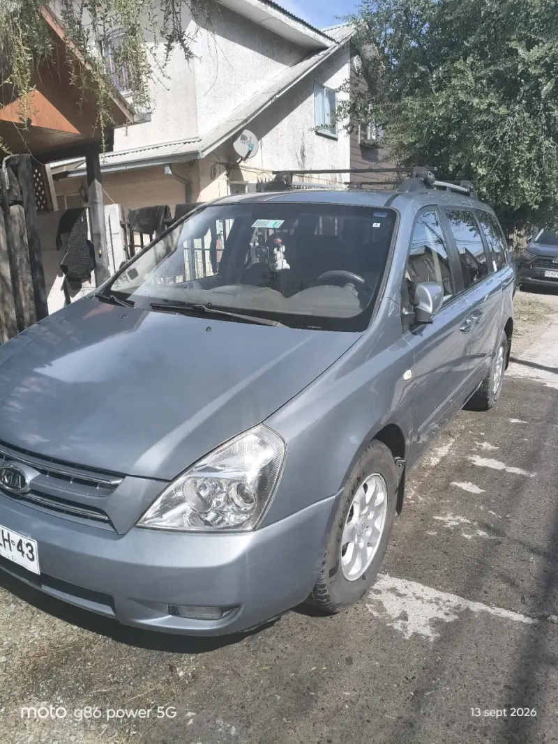 Kia grand Carnival 2009 exelente estado - 4