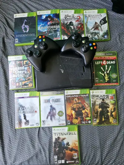 Consola Xbox 360 4GB con juegos y controles - miniatura 2