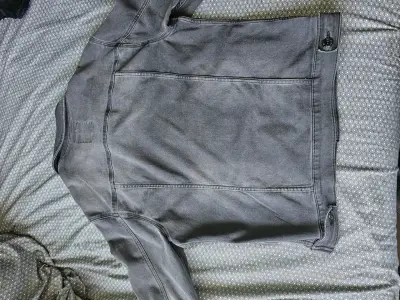 Chaqueta de mezclilla gris para hombre - miniatura 2