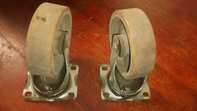 Pasadores ,calzas y porta calzas,bujes,ruedas - miniatura 4