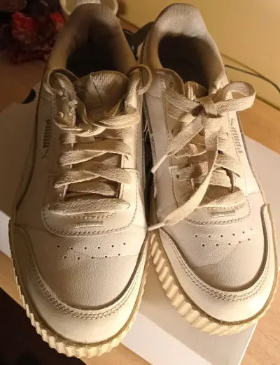 Zapatillas deportivas blancas Puma para mujer - miniatura 2