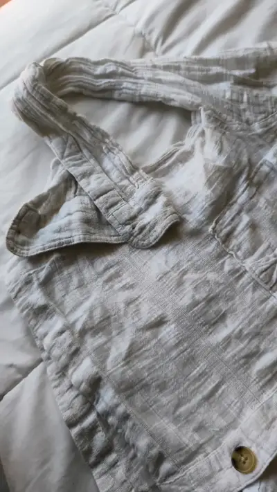 Blusa corta blanca Aeropostale para mujer - miniatura 4