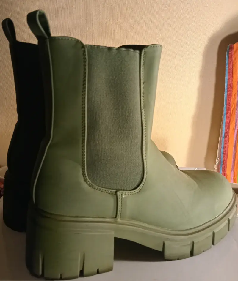 Botas Chelsea verdes con plataforma gruesa - 2