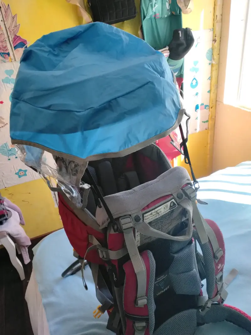 Mochila portabebés Deuter Kid Comfort roja - 2