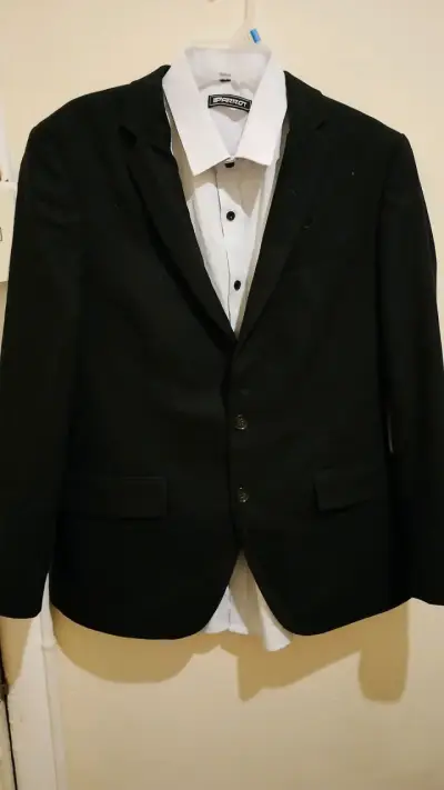 Traje formal negro con camisa y corbata talla L‼️ - miniatura 4