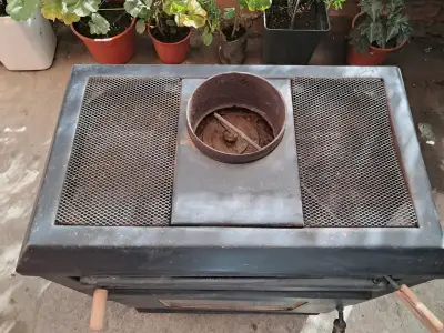 Estufa a leña de hierro fundido con puerta de vidrio - miniatura 5