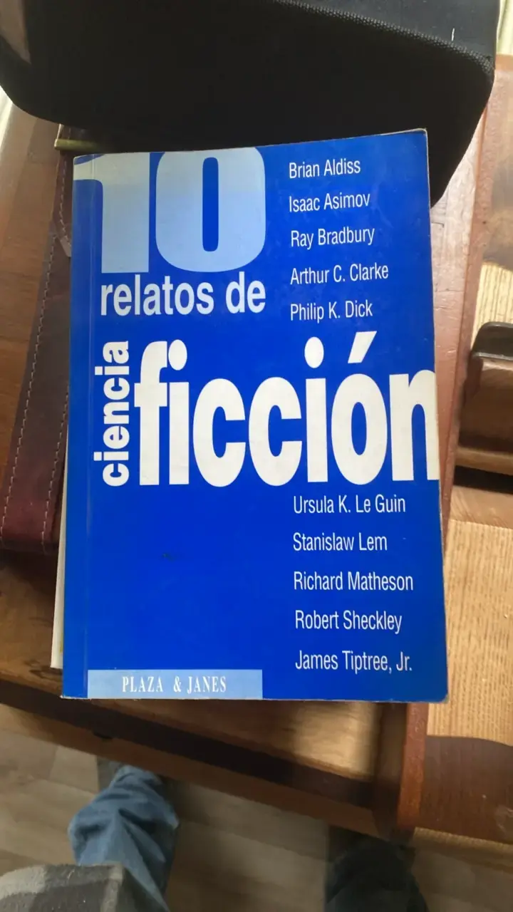 Libro 10 Relatos de Ciencia Ficción Plaza & Janes