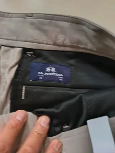 Pantalones casuales color beige para hombre - miniatura 5