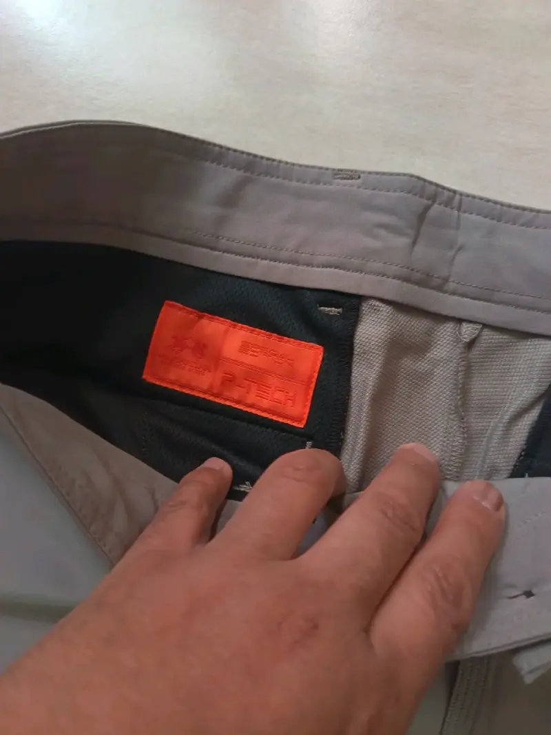 Pantalones casuales color beige para hombre - 6