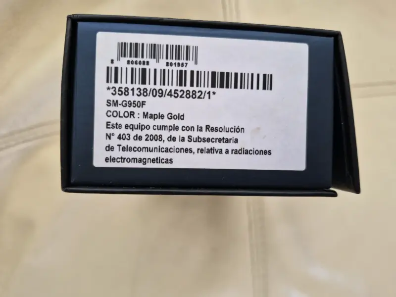 Samsung Galaxy S8 en buen estado con caja - 5