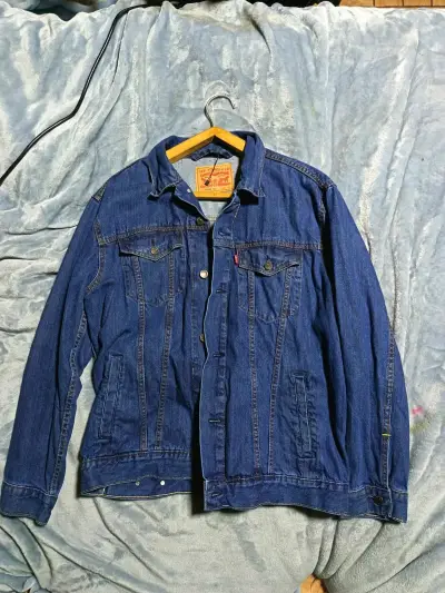 Chaqueta de mezclilla Levi's clásica azul - miniatura 1