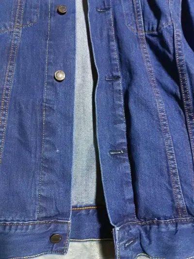 Chaqueta de mezclilla Levi's clásica azul - miniatura 4