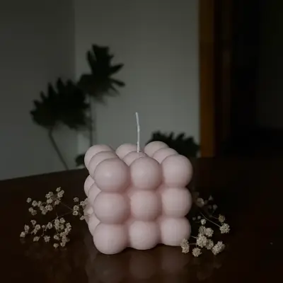 Velas decorativas en forma de cubo D'Aura - miniatura 2