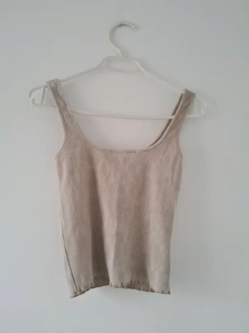 Top sin mangas beige aussie - 2