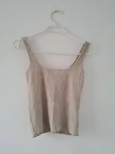 Top sin mangas beige aussie - miniatura 2