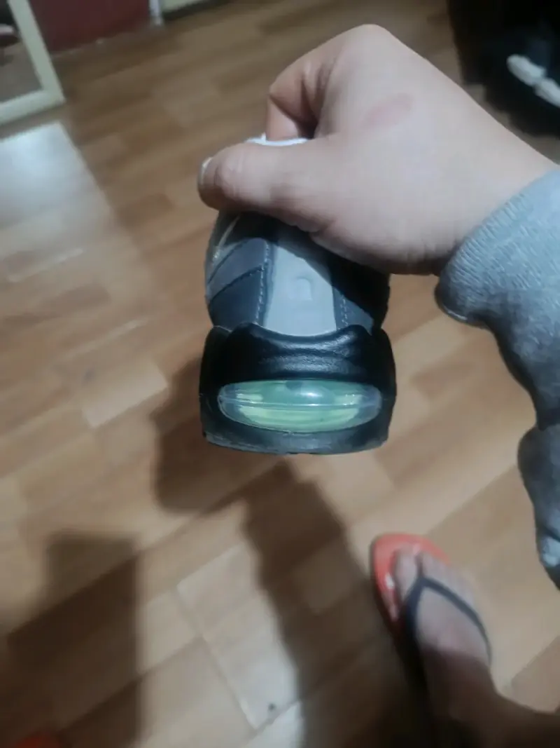 Zapatillas deportivas Nike Air Max 95 gris y verde - 4