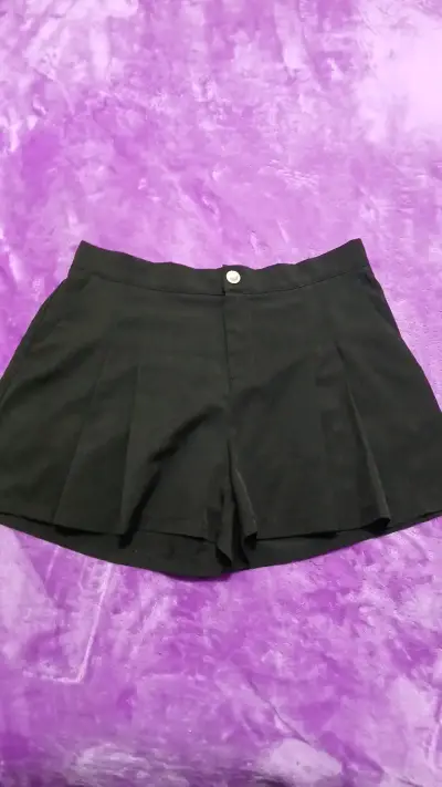 Shorts negros de mujer casuales - miniatura 1