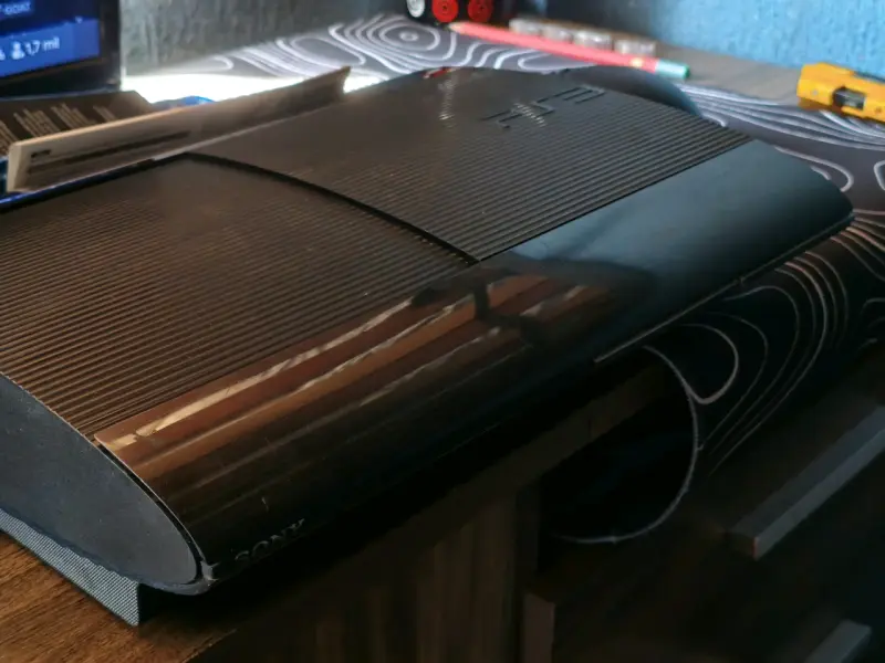 Consola Sony PS3 Super Slim en buen estado - 2