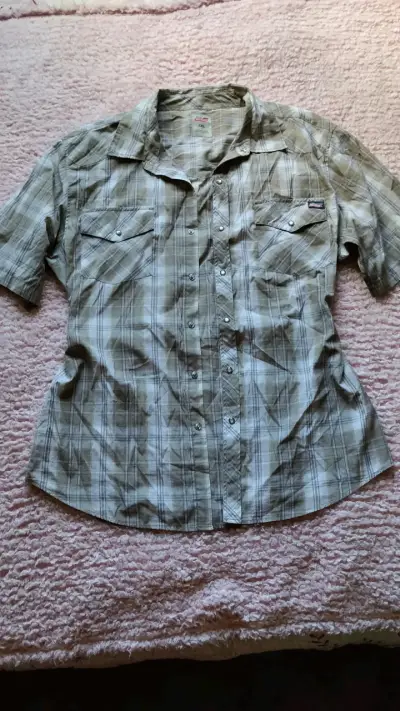 Camisa a cuadros beige para hombre - miniatura 1