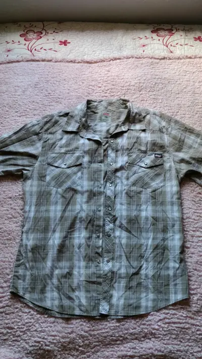 Camisa a cuadros beige para hombre - miniatura 2