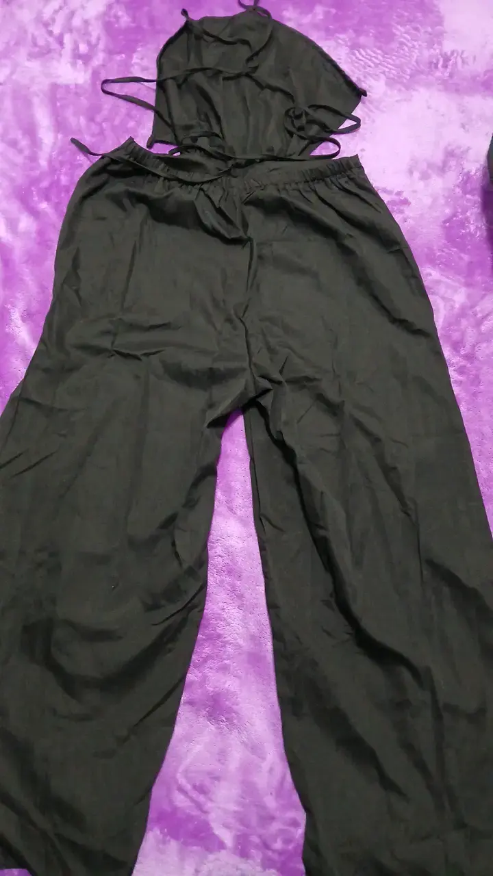 Enterito negro con capucha para mujer - 2
