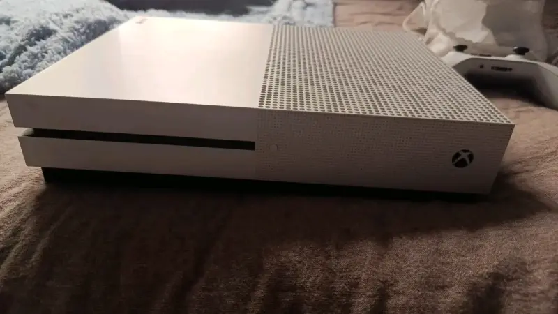 Consola Xbox One S con Control Blanco - 3