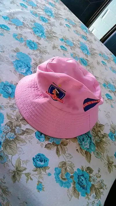 Gorro bucket rosa Colo-Colo para adulto - miniatura 2